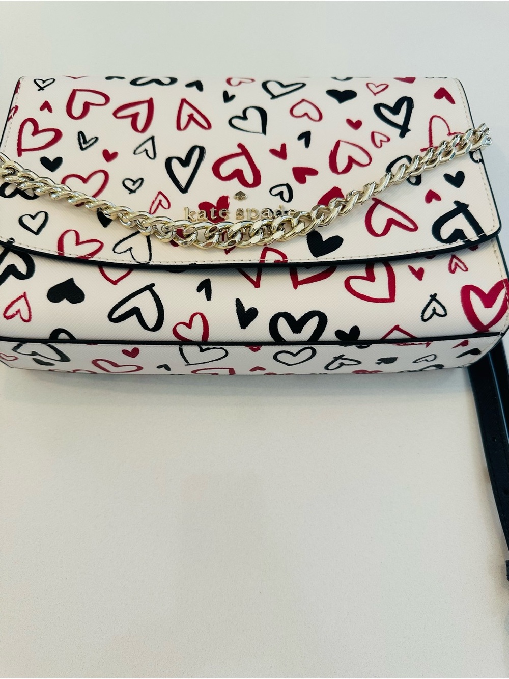 kate spade White Crossbody Bag with Red & Black Heart Print and Gold Chain NWOT